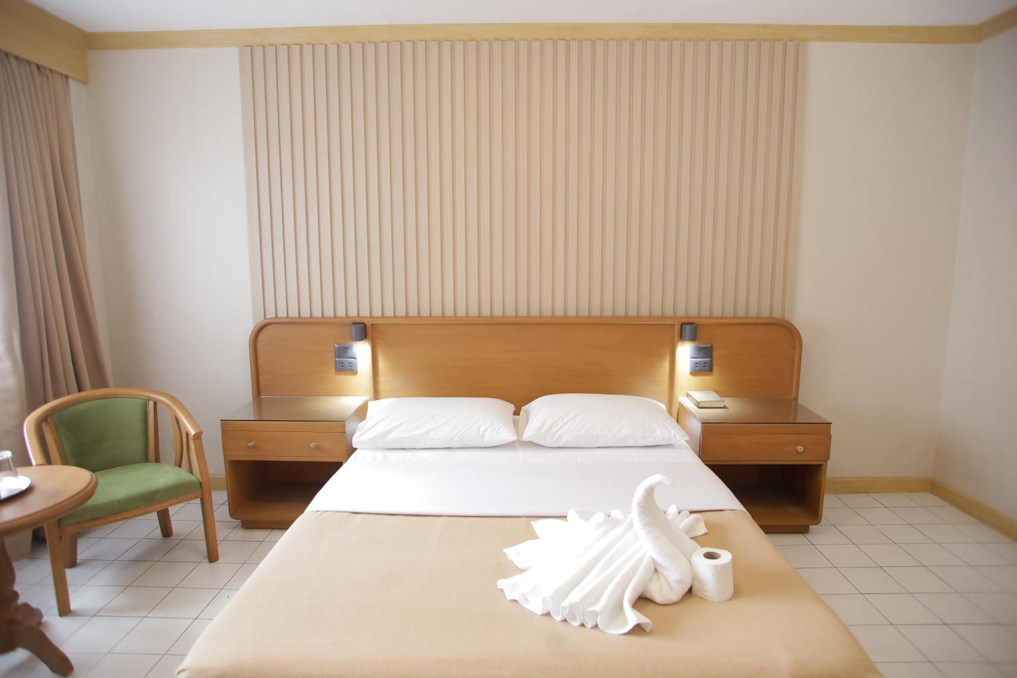 Hotel Soriente Манила Экстерьер фото