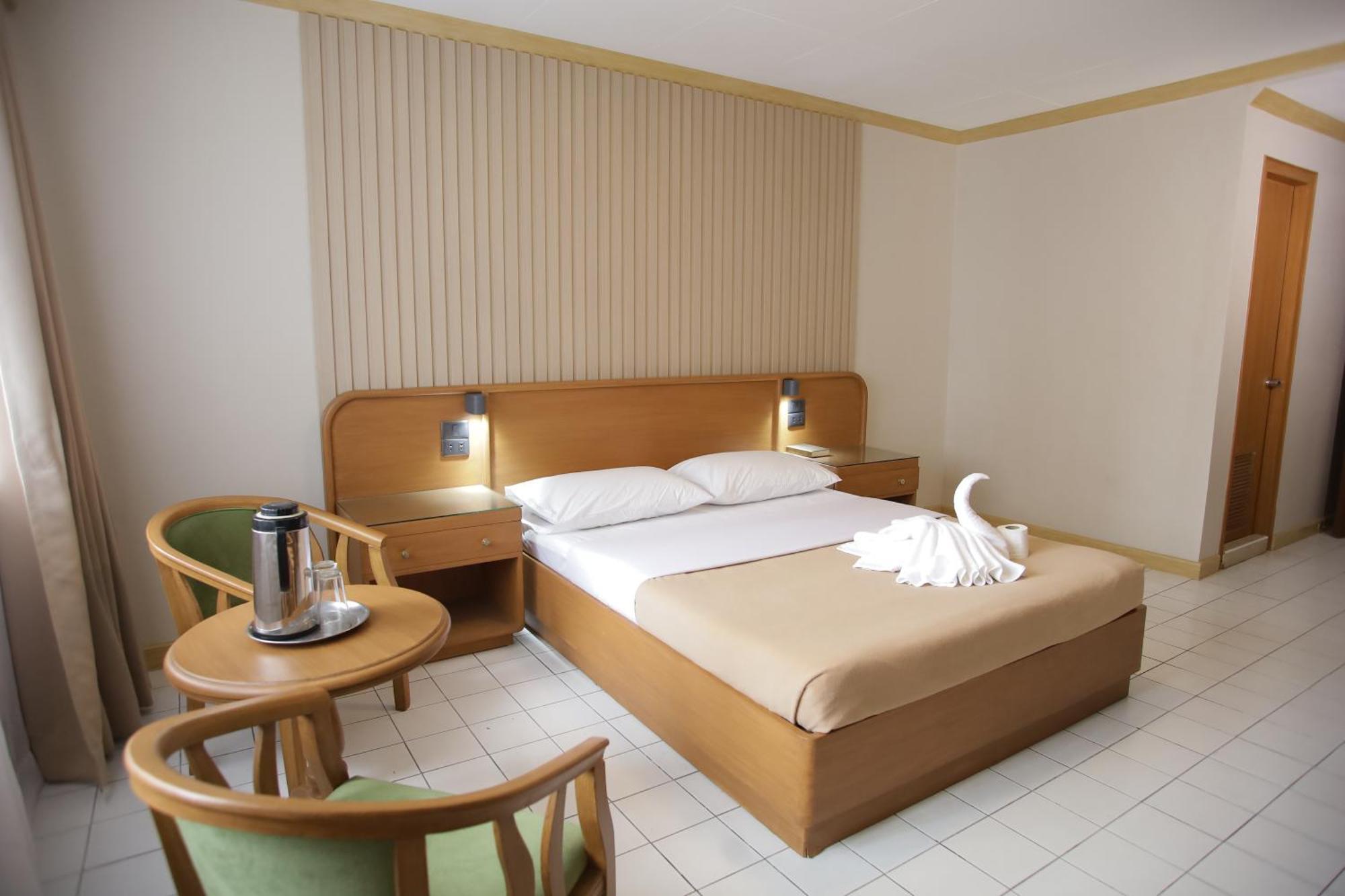 Hotel Soriente Манила Экстерьер фото