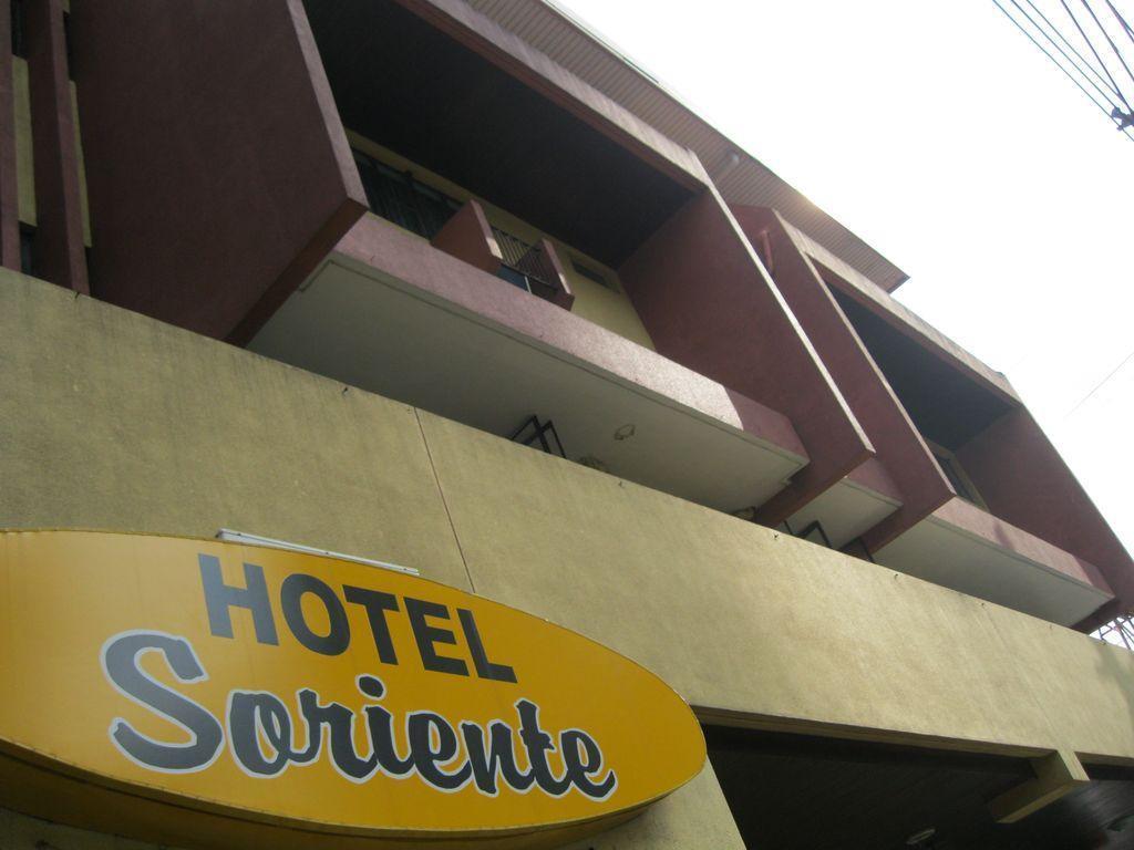 Hotel Soriente Манила Экстерьер фото